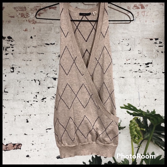 Lux lightweight Spring sweater vest - Picture 5 of 6